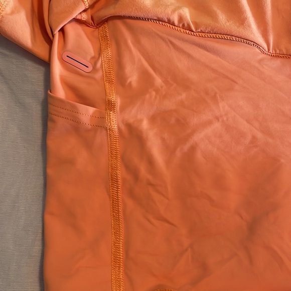 Lululemon skort in mango w internal pockets - Picture 7 of 10